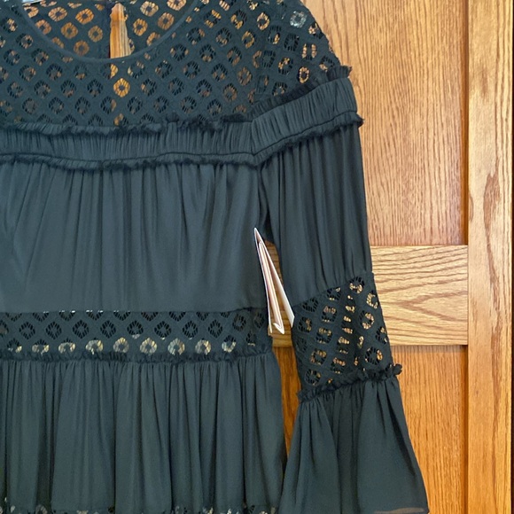 NWT cinq a sept Black Dress w/ tan lining. - Picture 4 of 12